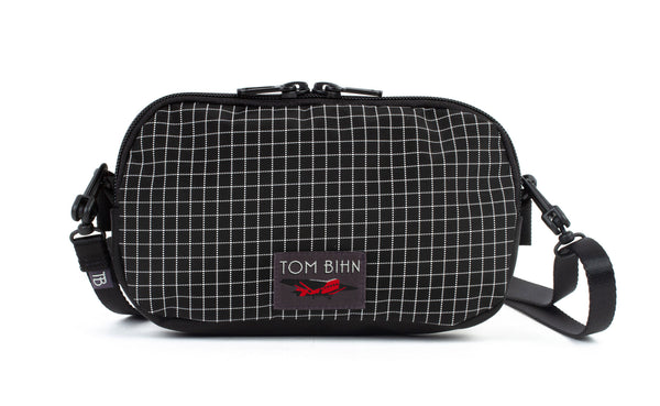 The Bantam in Original 400 Halcyon with a shoulder strap